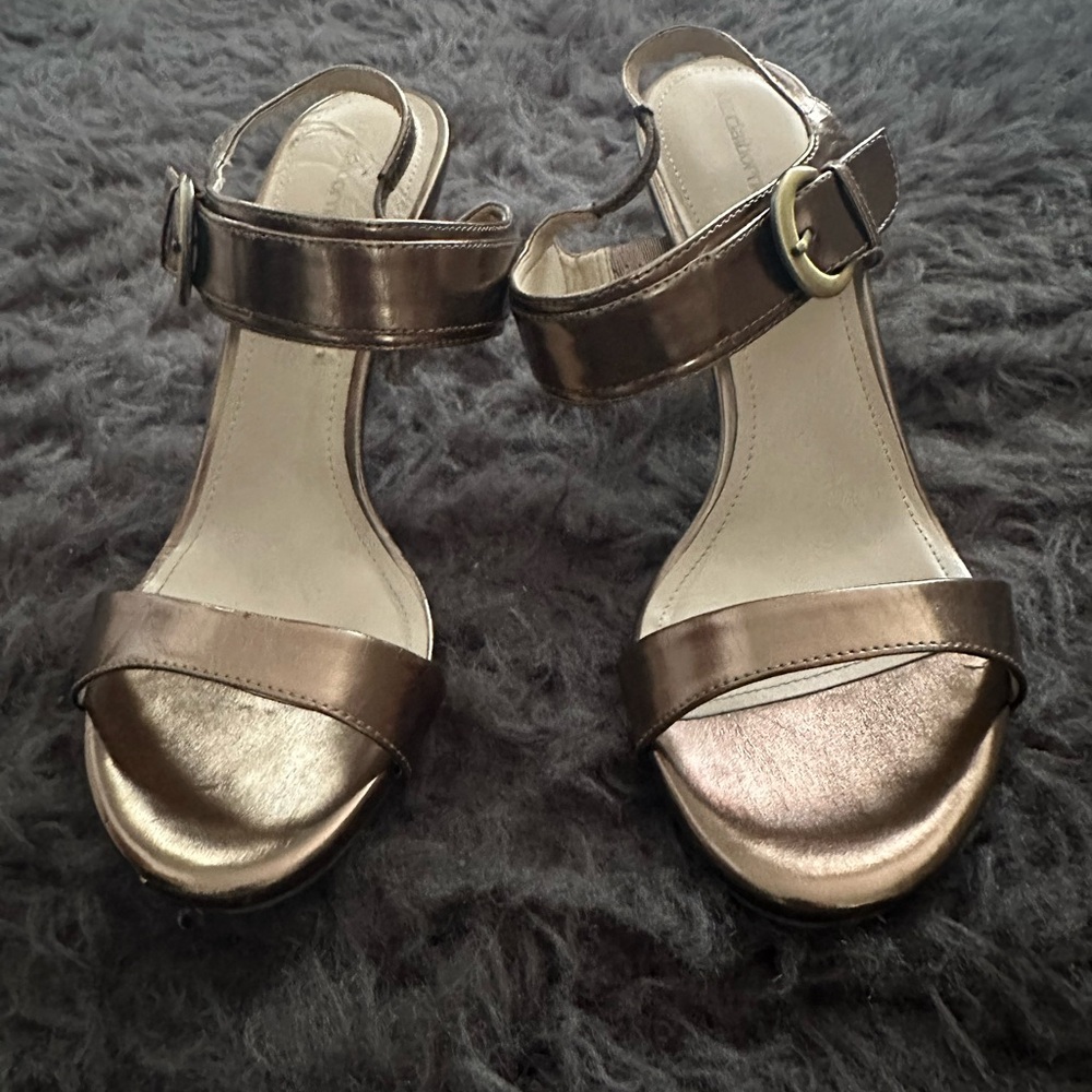 Liz Claiborne Metallic Sandals